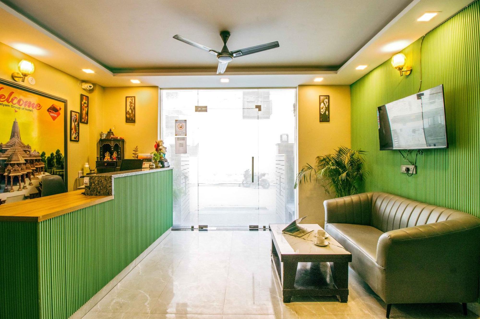 Hotel Treebo Elite Corporate, Sector 62 Noida Exterior foto