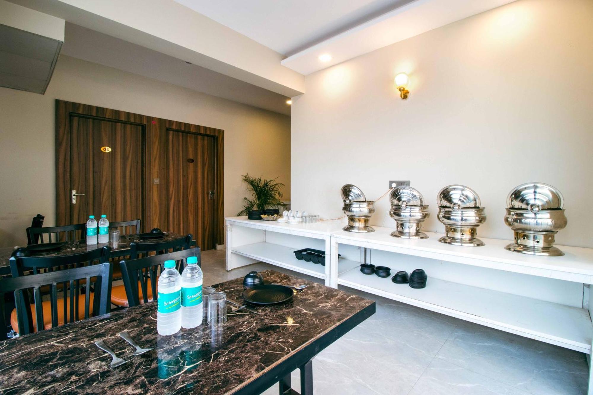Hotel Treebo Elite Corporate, Sector 62 Noida Exterior foto