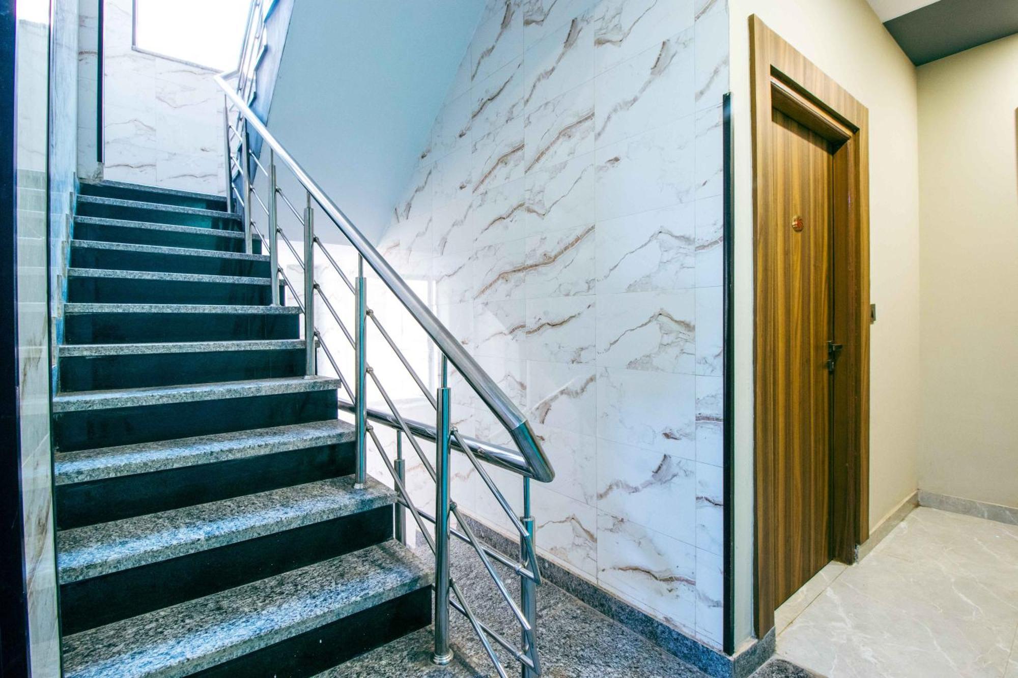 Hotel Treebo Elite Corporate, Sector 62 Noida Exterior foto