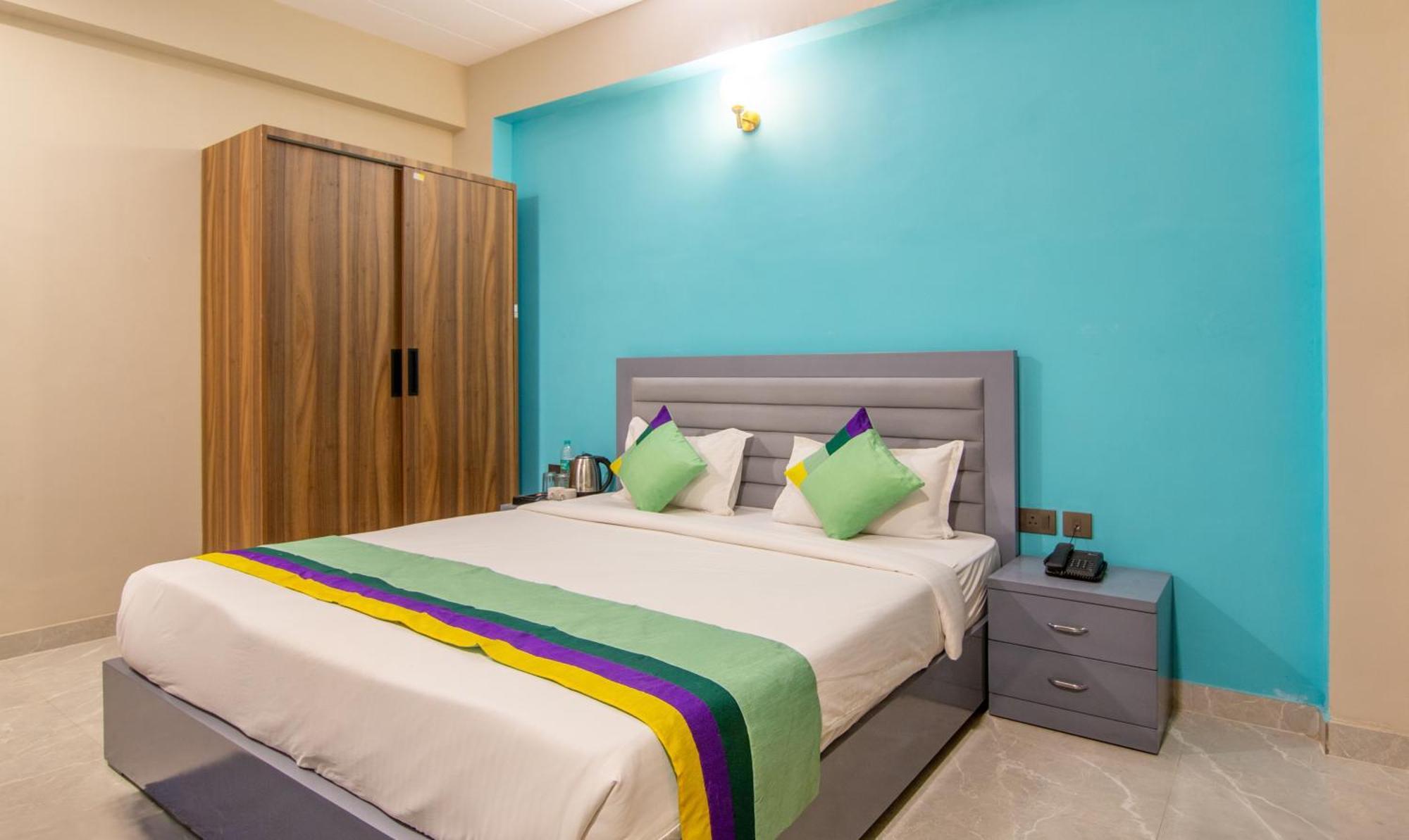 Hotel Treebo Elite Corporate, Sector 62 Noida Exterior foto
