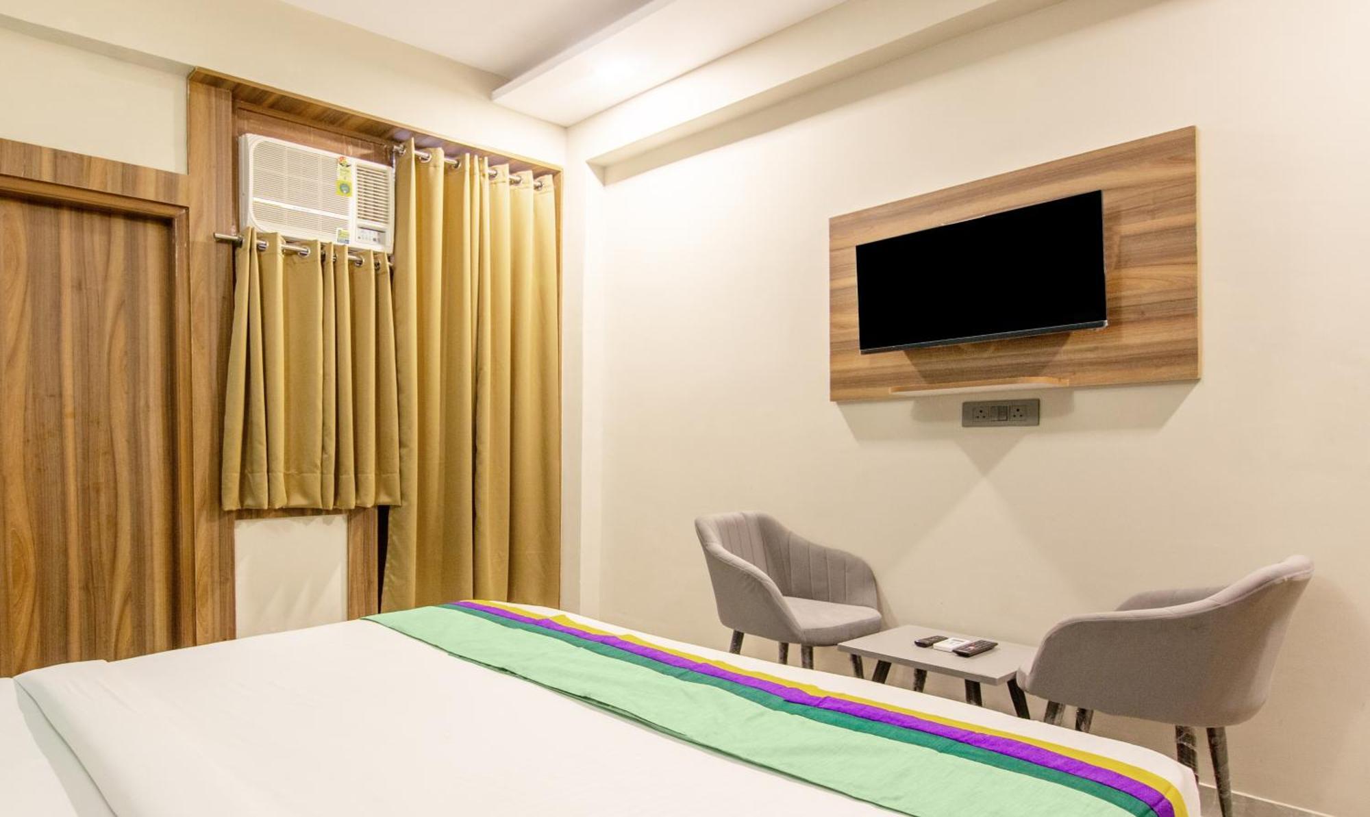 Hotel Treebo Elite Corporate, Sector 62 Noida Exterior foto